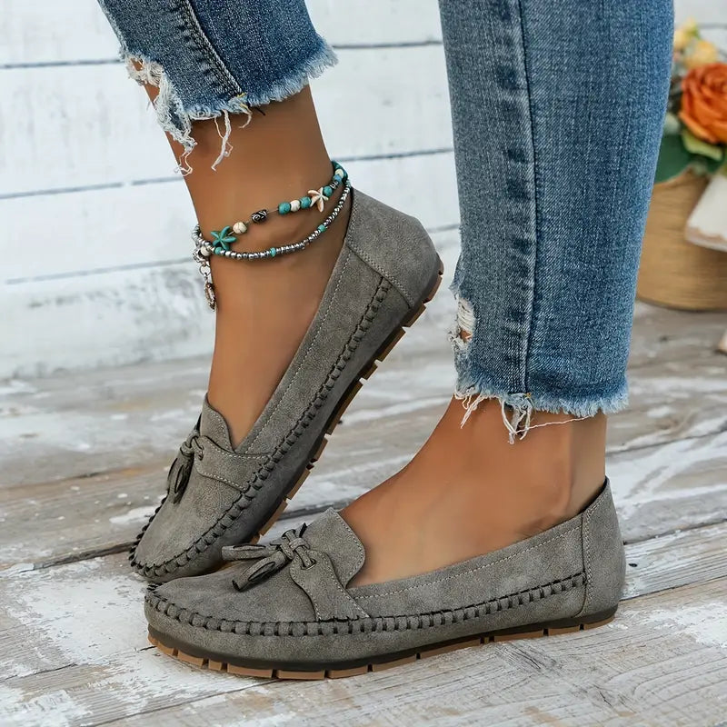 Comfortable Soft Moccasins – Classic Everyday Loafers with Elegant Bow Detail