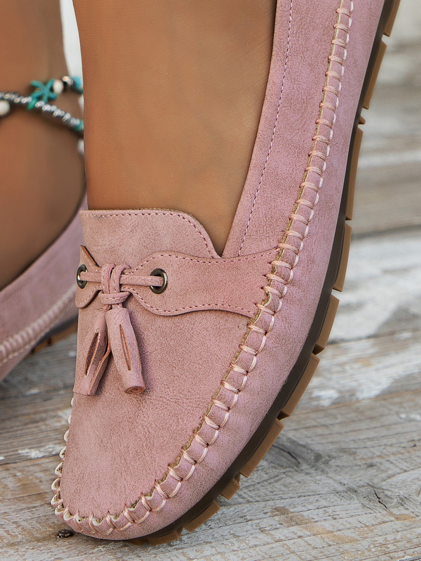 Comfortable Soft Moccasins – Classic Everyday Loafers with Elegant Bow Detail