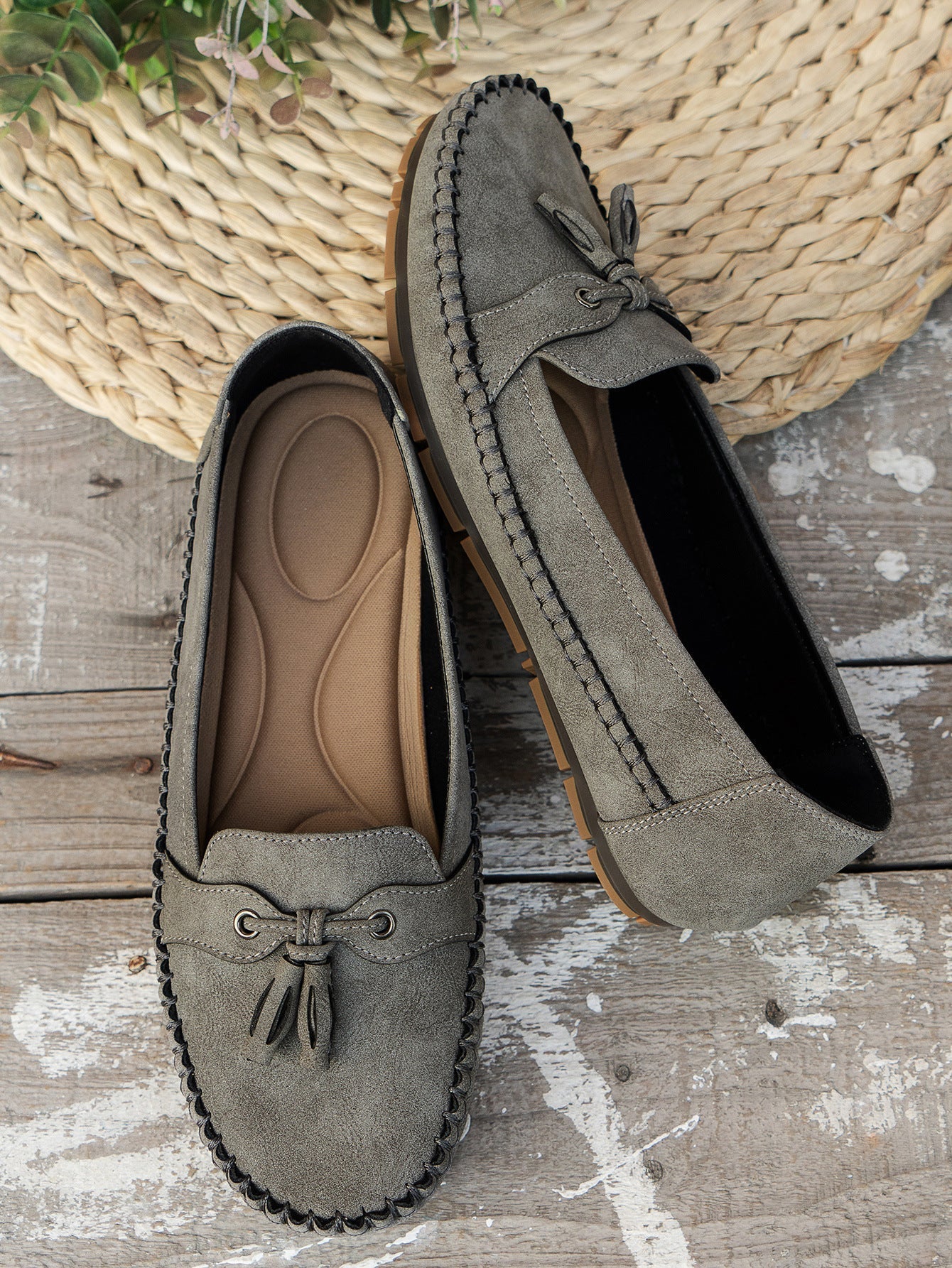 Comfortable Soft Moccasins – Classic Everyday Loafers with Elegant Bow Detail