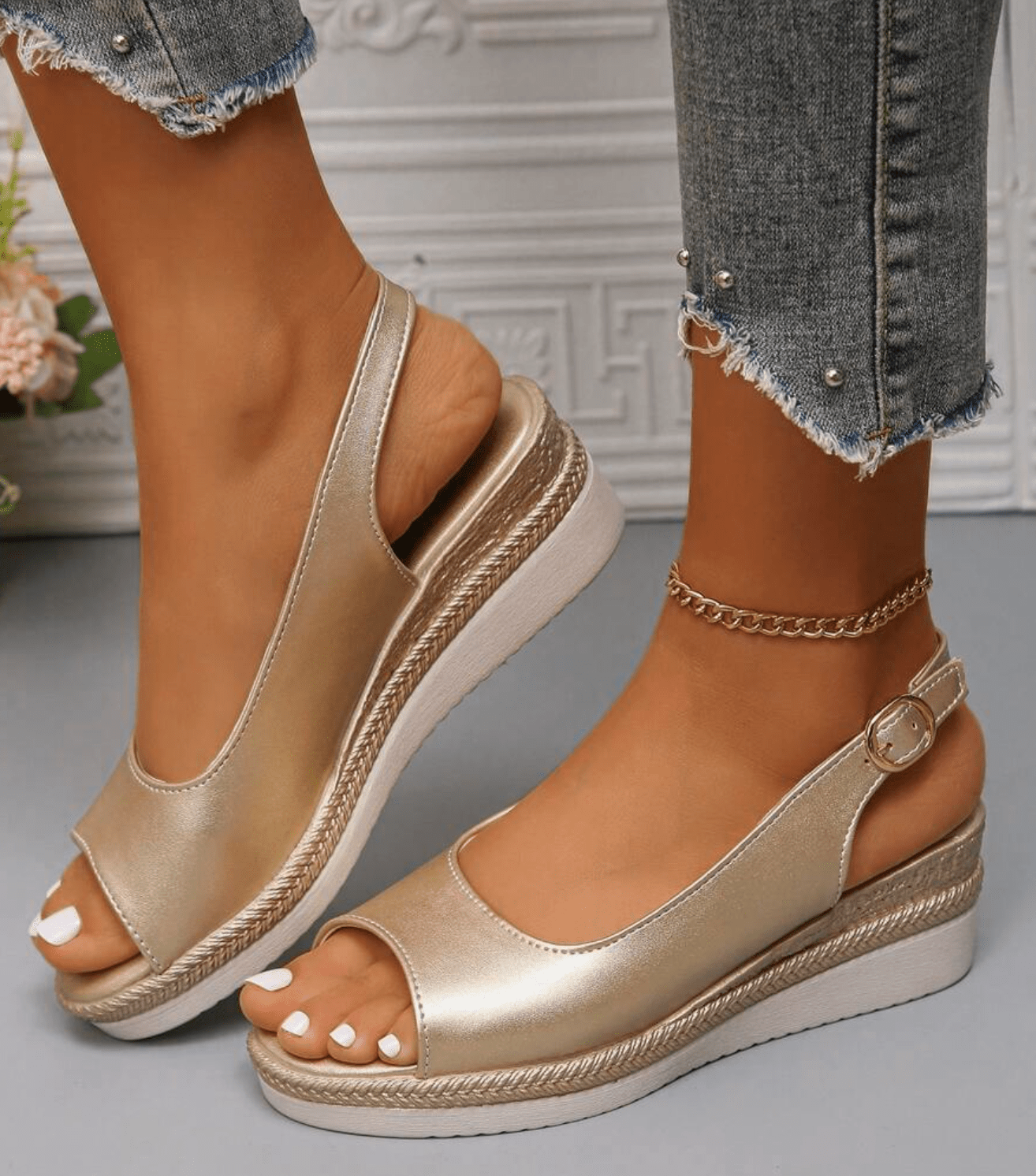 Orthopedic Sandals – Elegant Comfort with Supportive Slingback Design