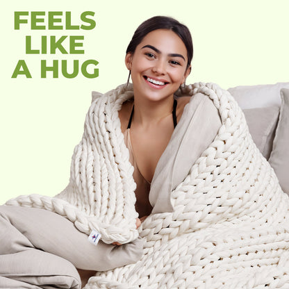 Chunky Knit Blanket Handwoven for Soft, Stylish Comfort