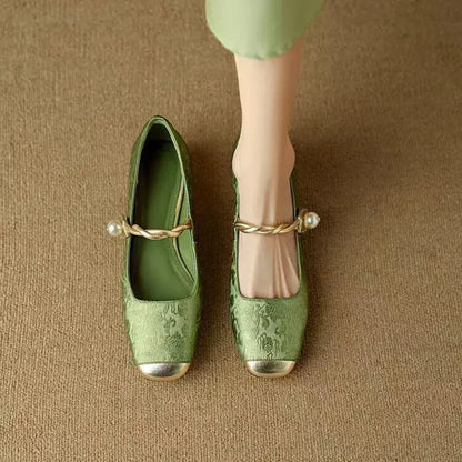 Elegant Vintage Look Flats – Comfort Meets Timeless Charm